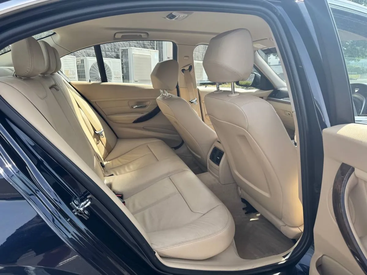 BMW 320d Luxury Auto - Image 4