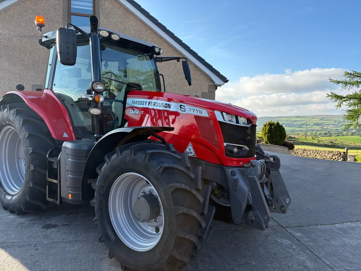 Massey Ferguson 7719S - Image 1