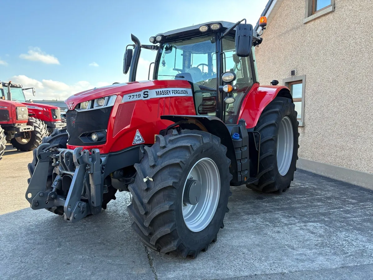 Massey Ferguson 7719S - Image 2