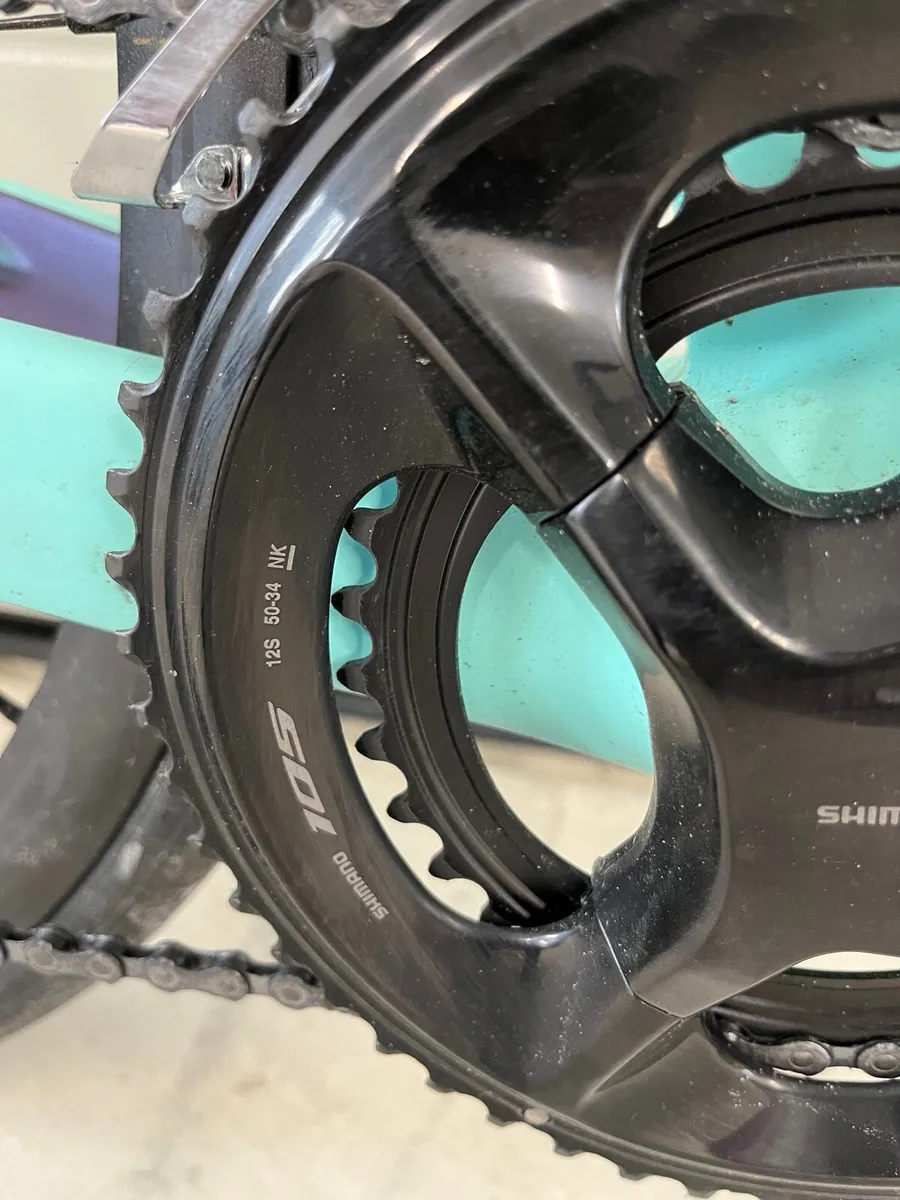 Carbon fibre road bike - Image 4