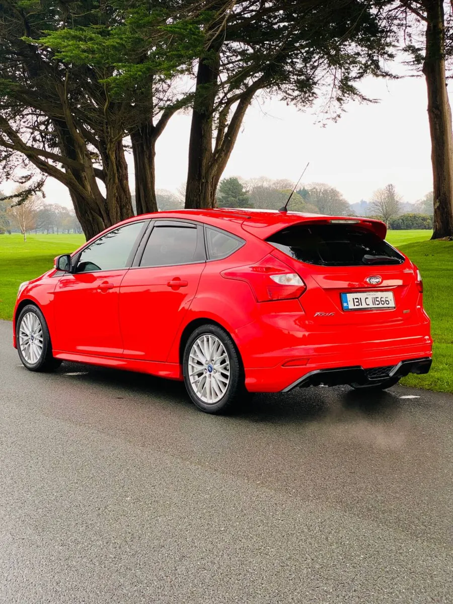 Ford Focus 2013 Zetec - Image 3