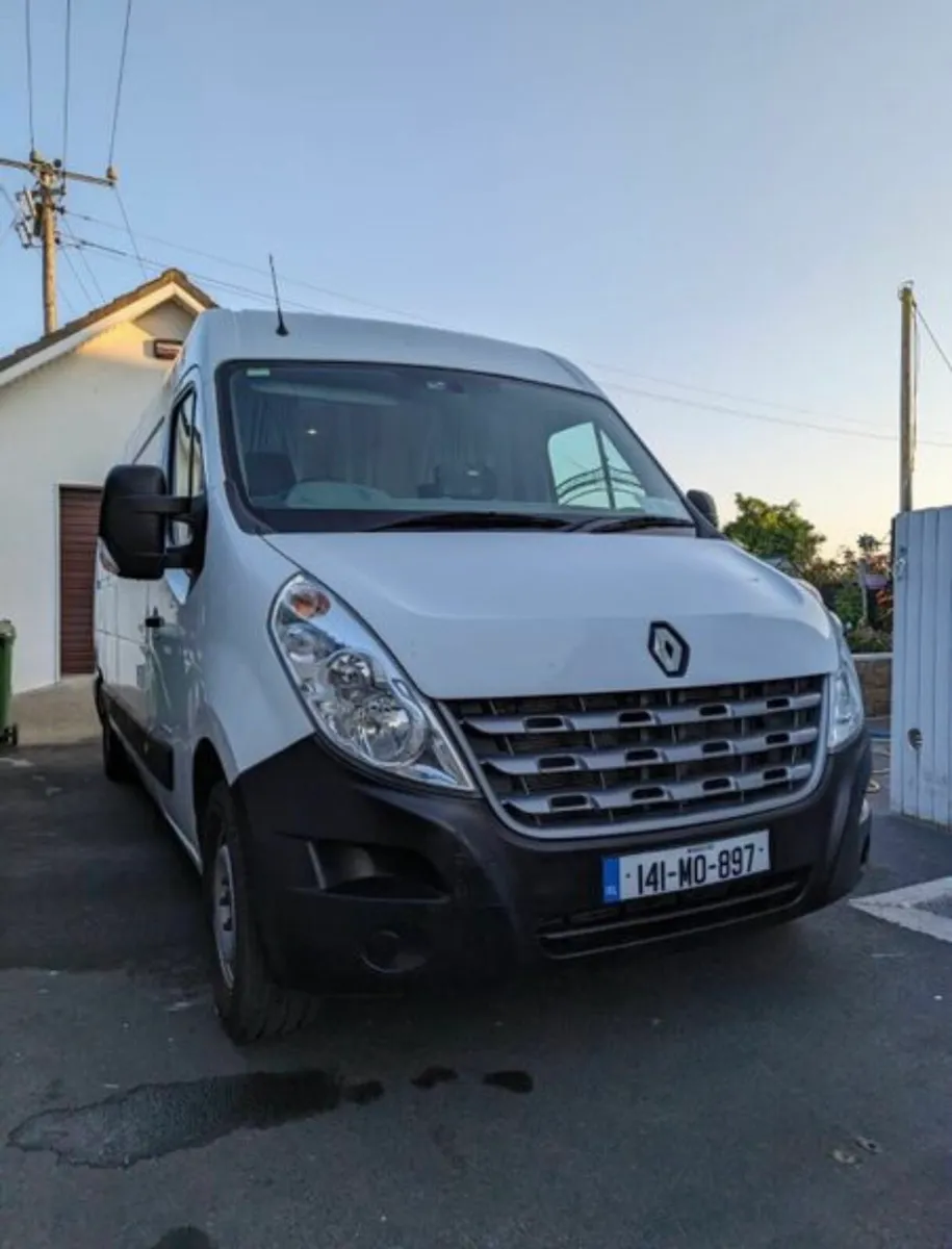 Renault Master Camper - Image 2