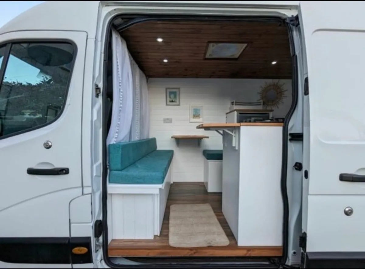 Renault Master Camper - Image 3