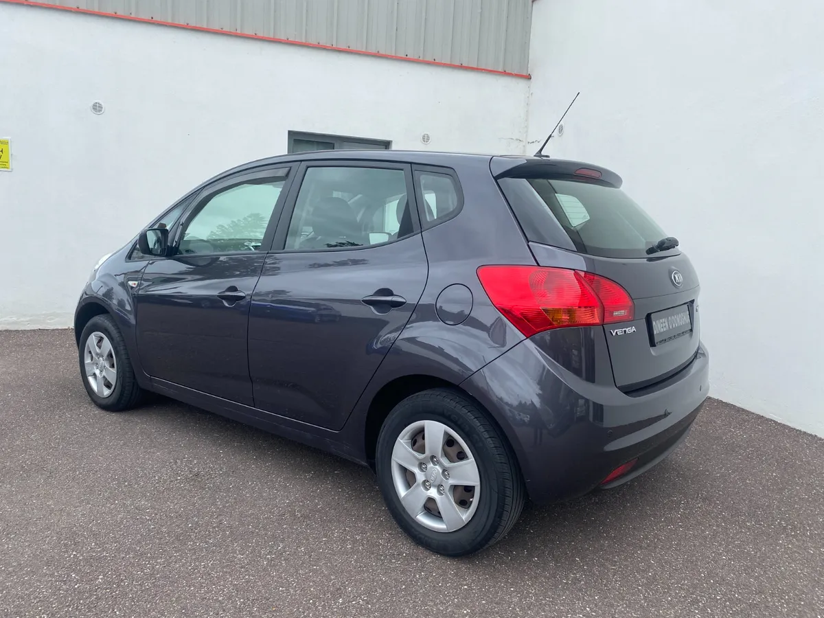 Kia Venga 2015 - Image 4