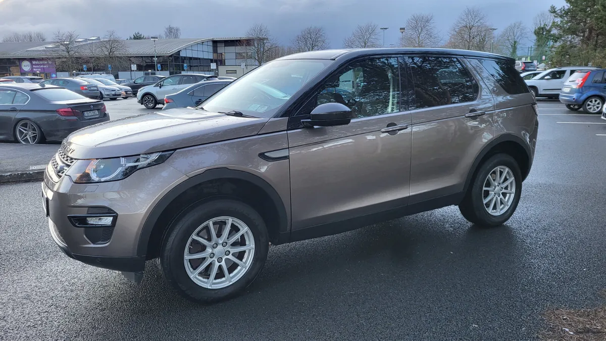 2016 Landrover discovery 2.0D 7 Seater - Image 4