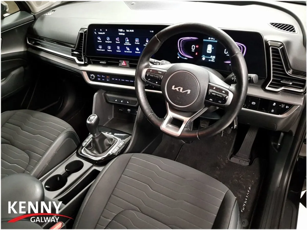 Kia Sportage Manual 5DR - Image 2