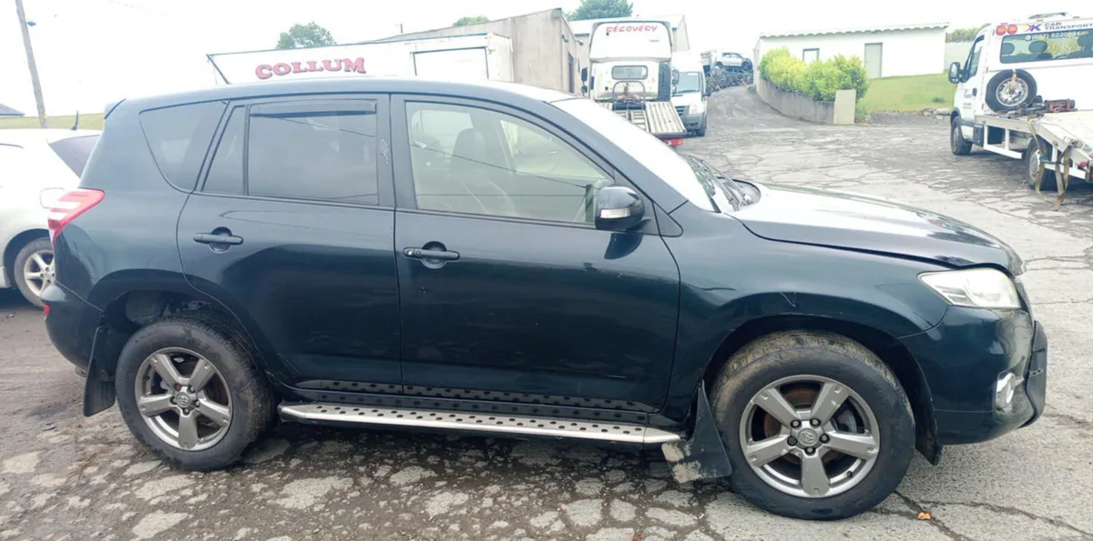 2012 TOYOTA RAV4 2.2 DIESEL FOR BREAKING! - Image 4