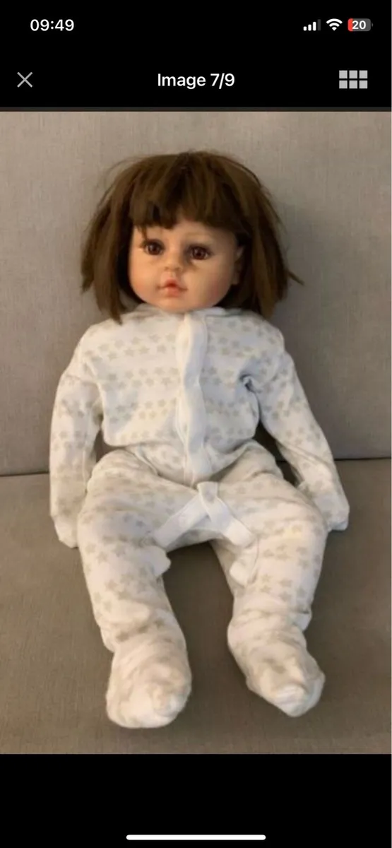 Reborn Doll - Toddler - comes with box and birth c - Image 1