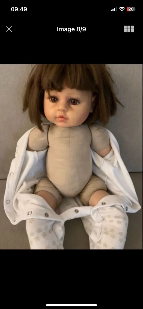 Reborn Doll - Toddler - comes with box and birth c - Image 2