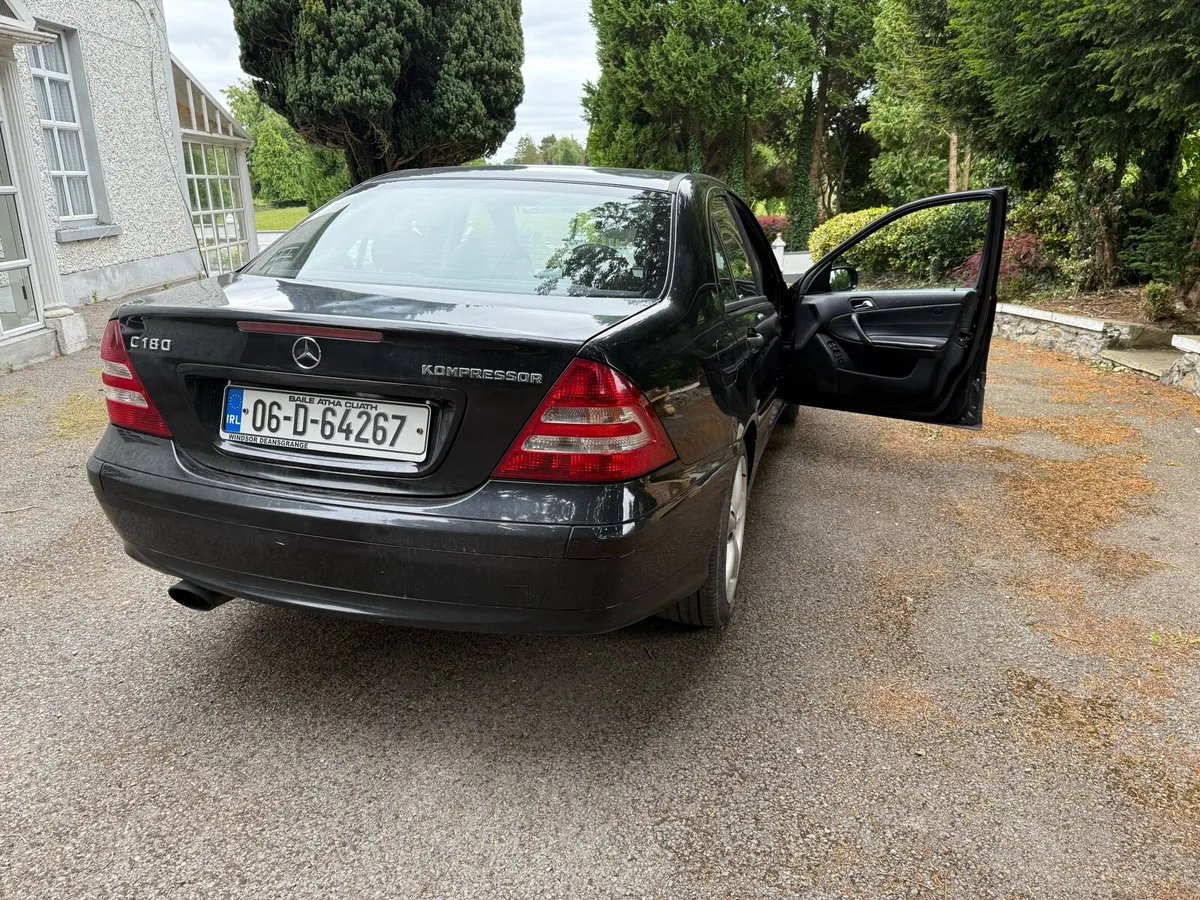 Merc c180 2006 - Image 4