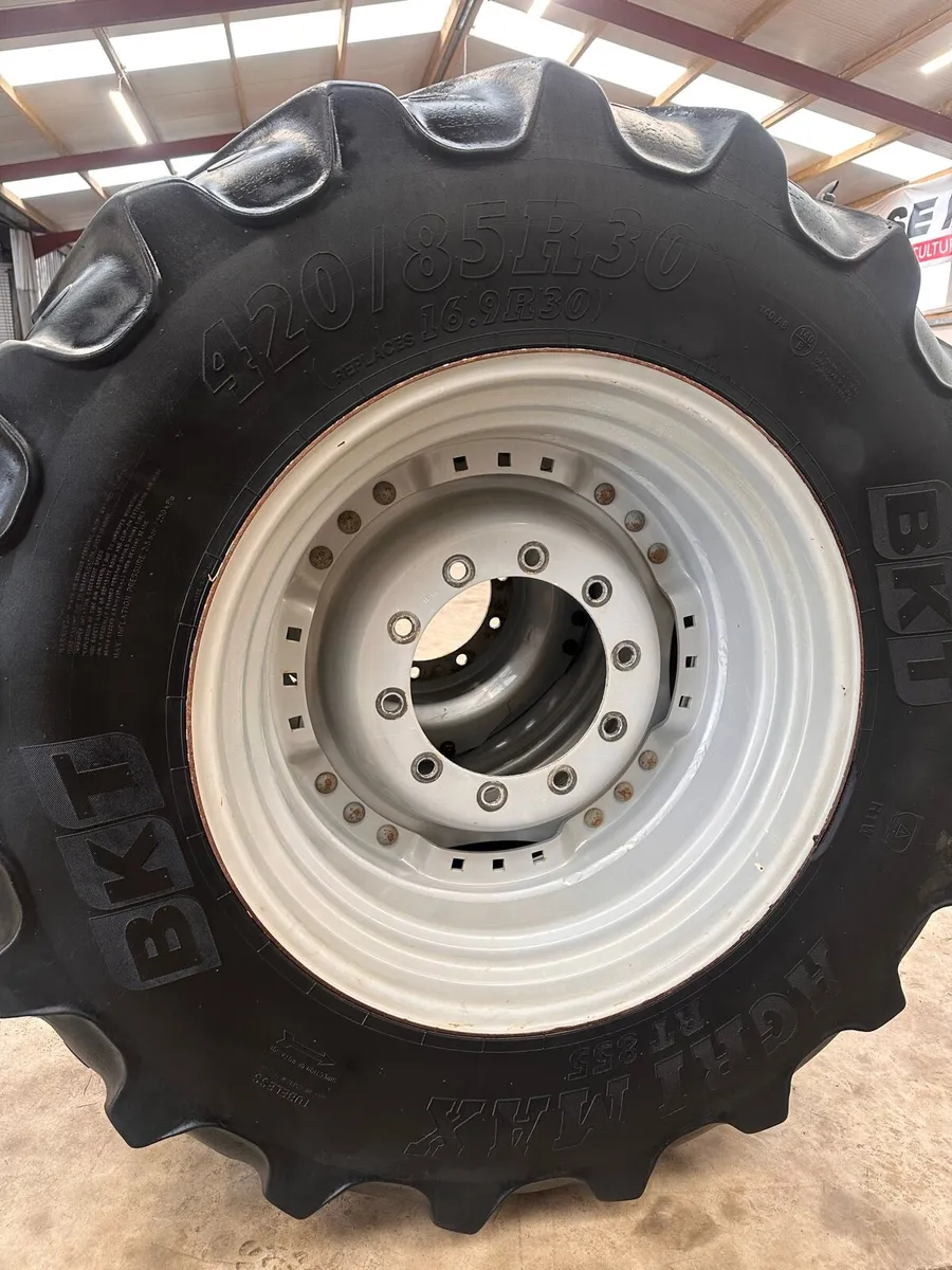 MF wheels and tyres - Image 2