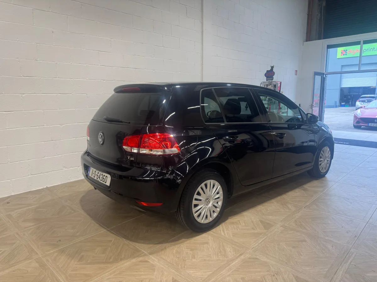Volkswagen Golf 2011 - Image 3