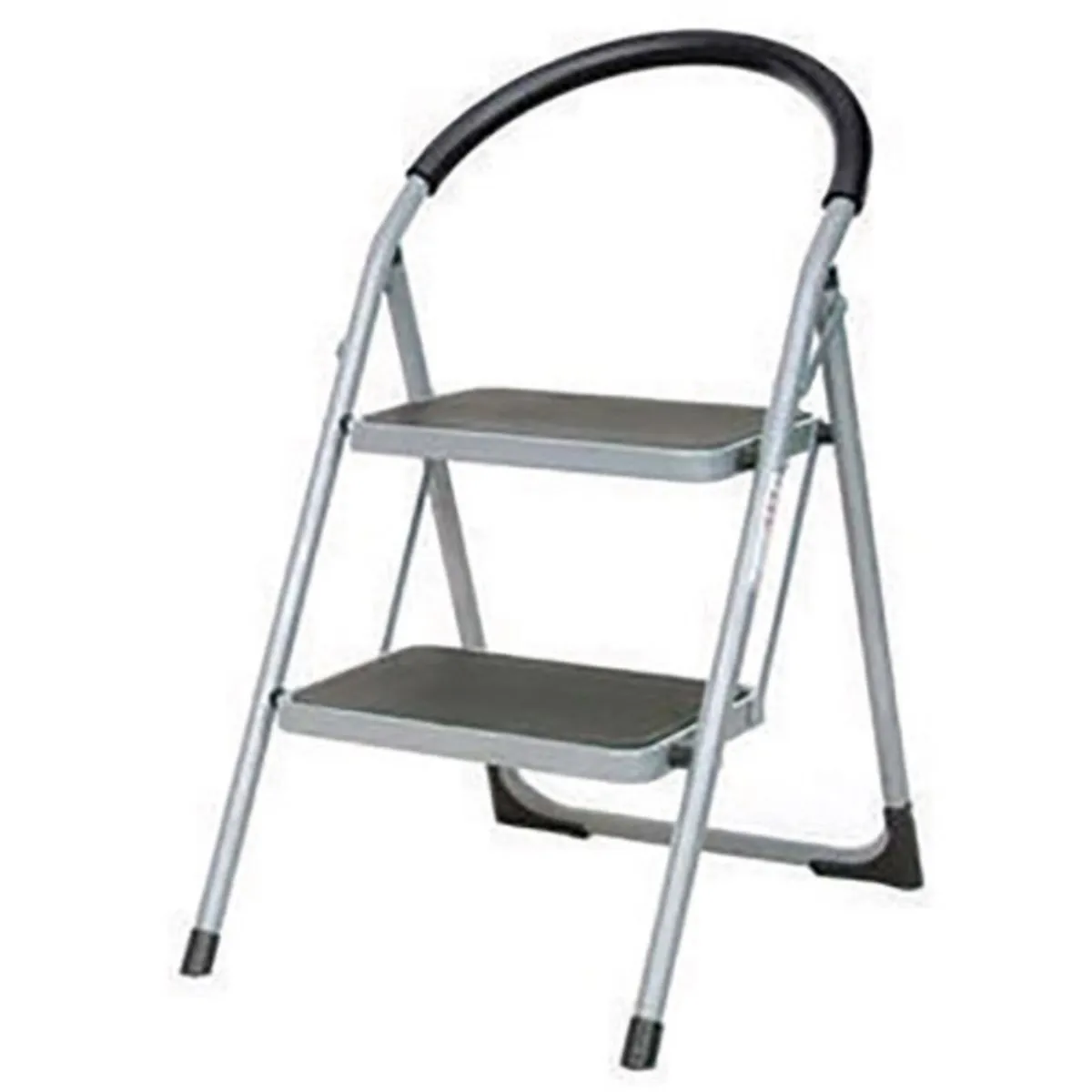 2 step folding ladder New - Image 1