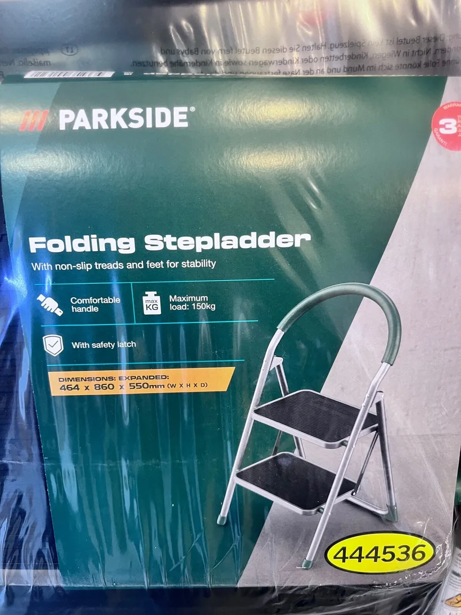 2 step folding ladder New - Image 2