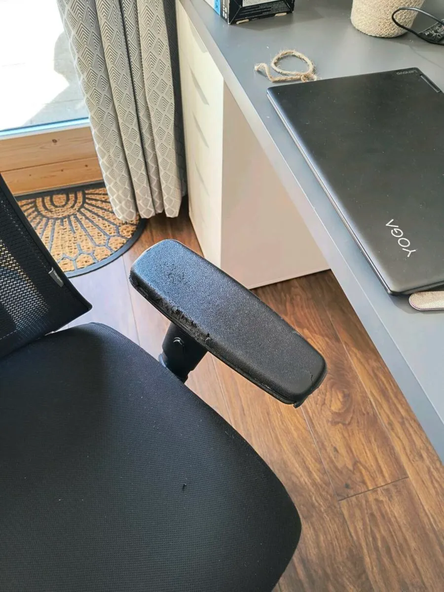 Office chair - Image 3
