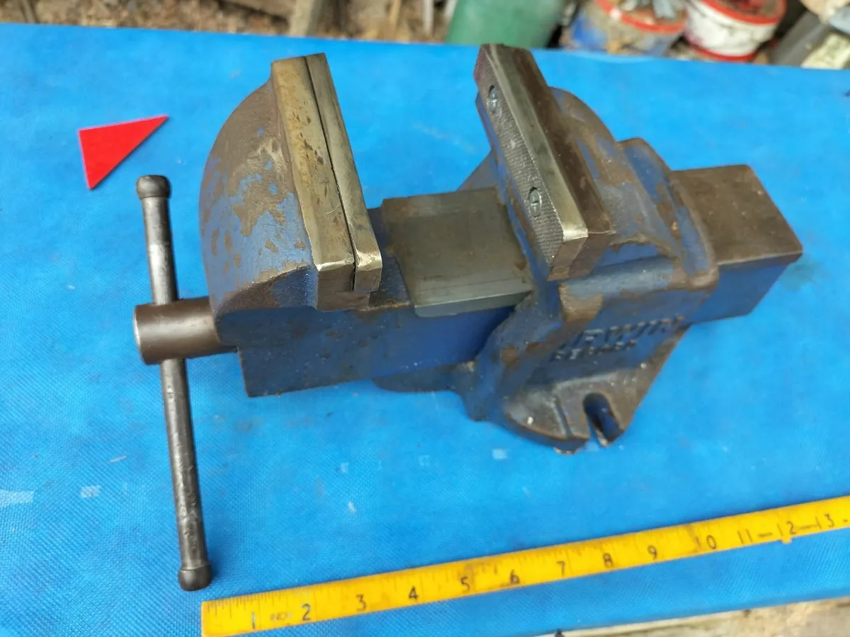 No3 Bench Vice by Irwin Record - Image 1