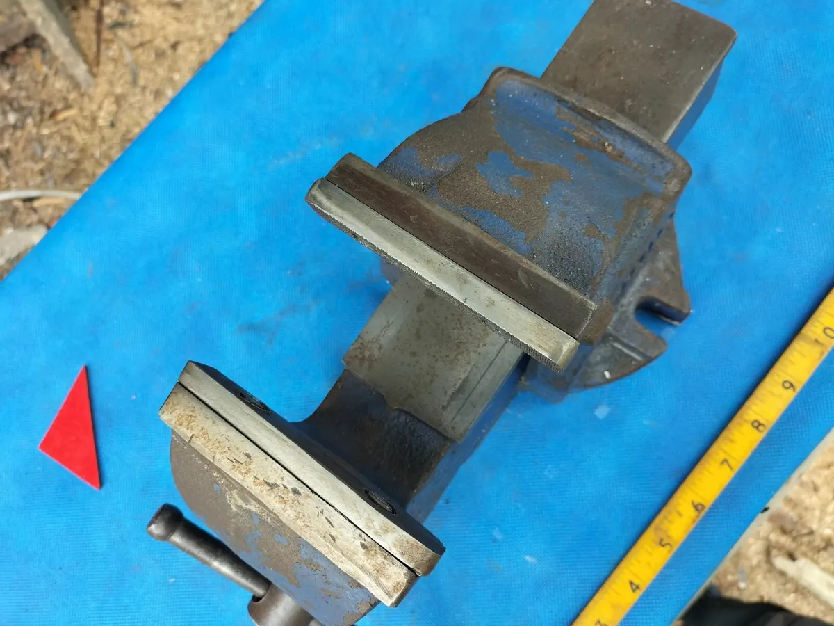 No3 Bench Vice by Irwin Record - Image 2