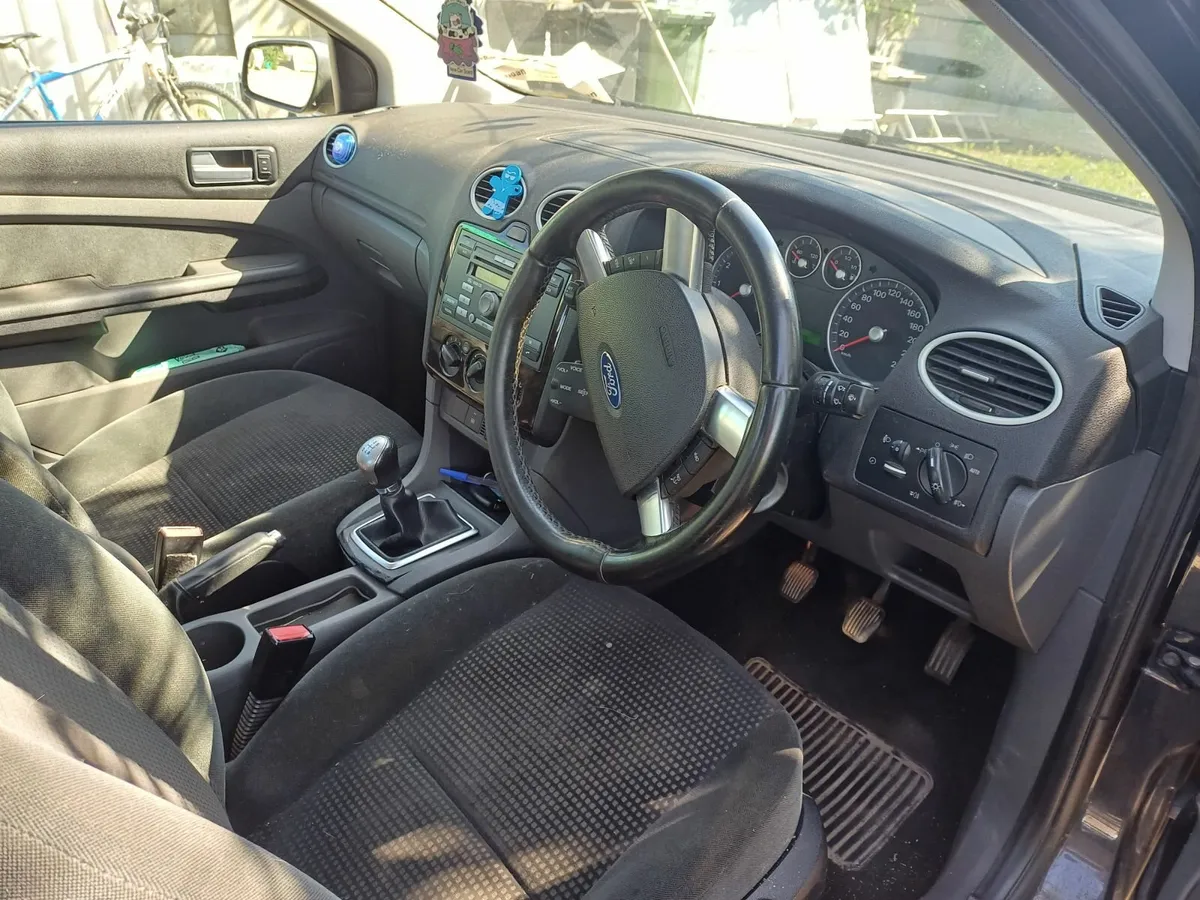 Ford Focus 2007 - Image 2