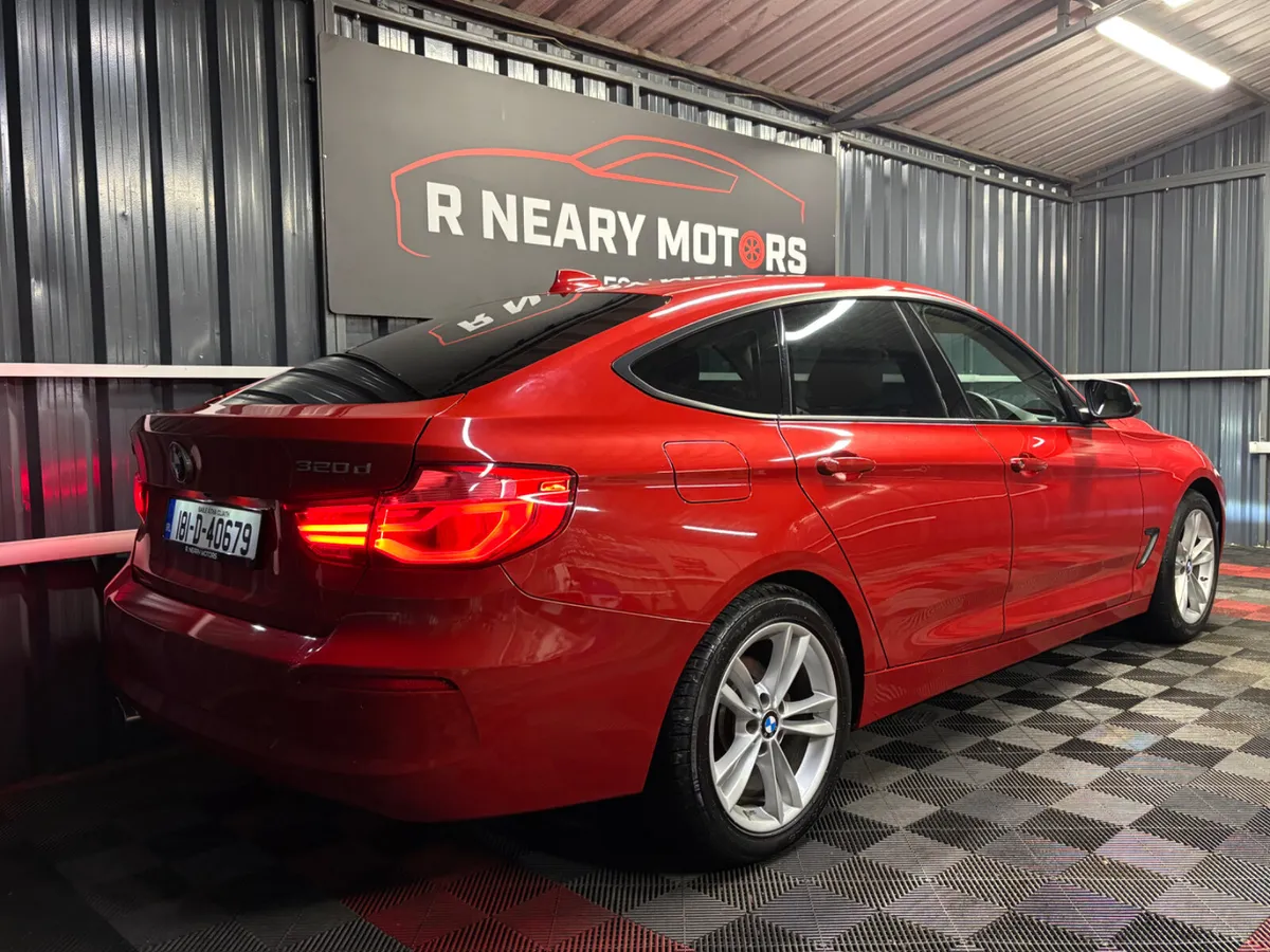 2018 BMW 3-Series 320D GT Sport Manual - Image 3