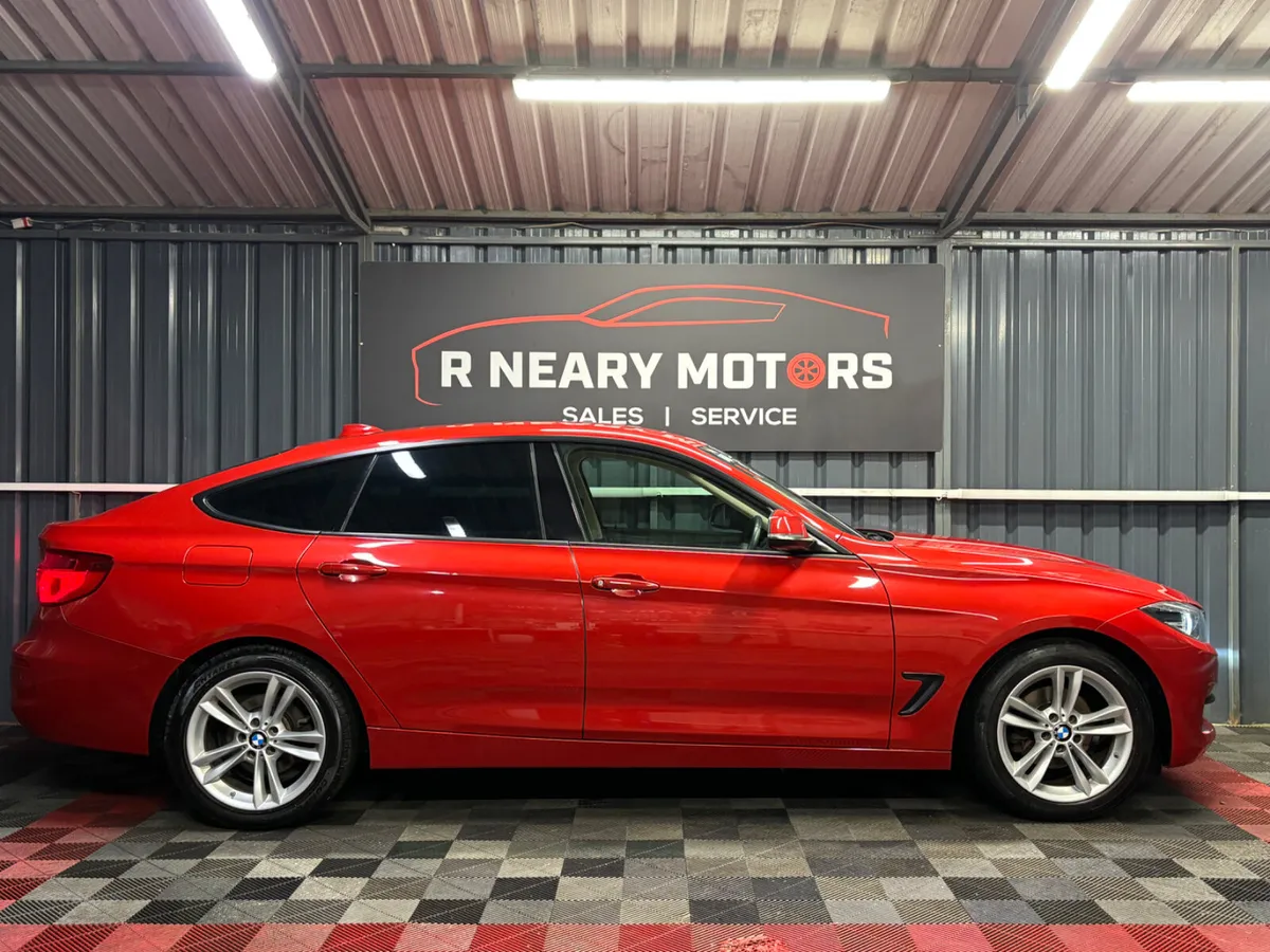 2018 BMW 3-Series 320D GT Sport Manual - Image 4