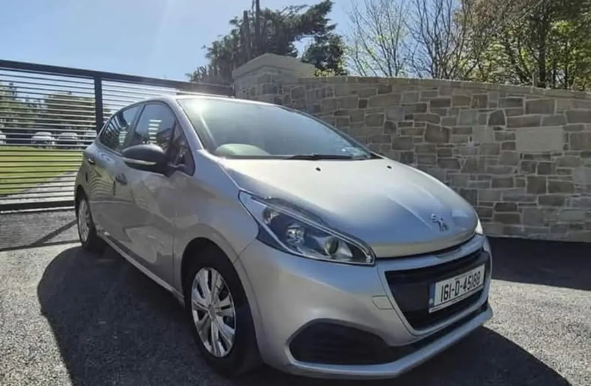 2016 PEUGEOT 208 DIESEL - Image 1