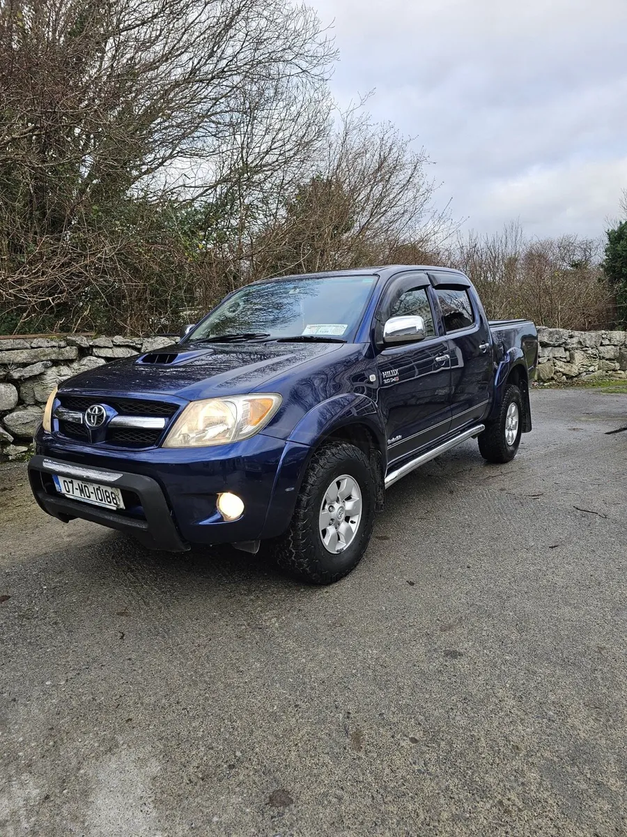 Toyota hilux D-4D 3.0 - Image 1