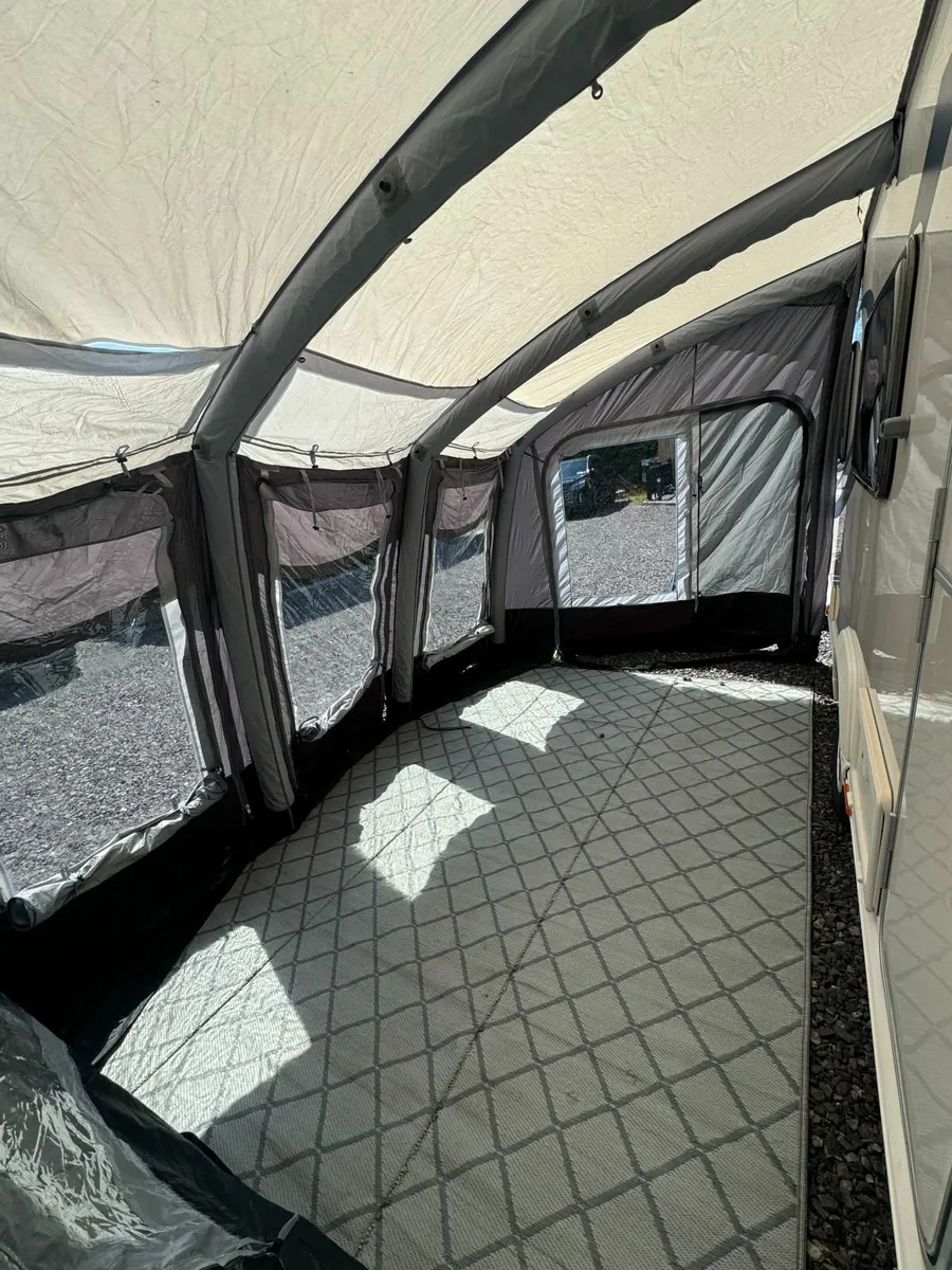 2013 Bailey Pegasus 6 Berth Triple Bunk Air Awning - Image 4