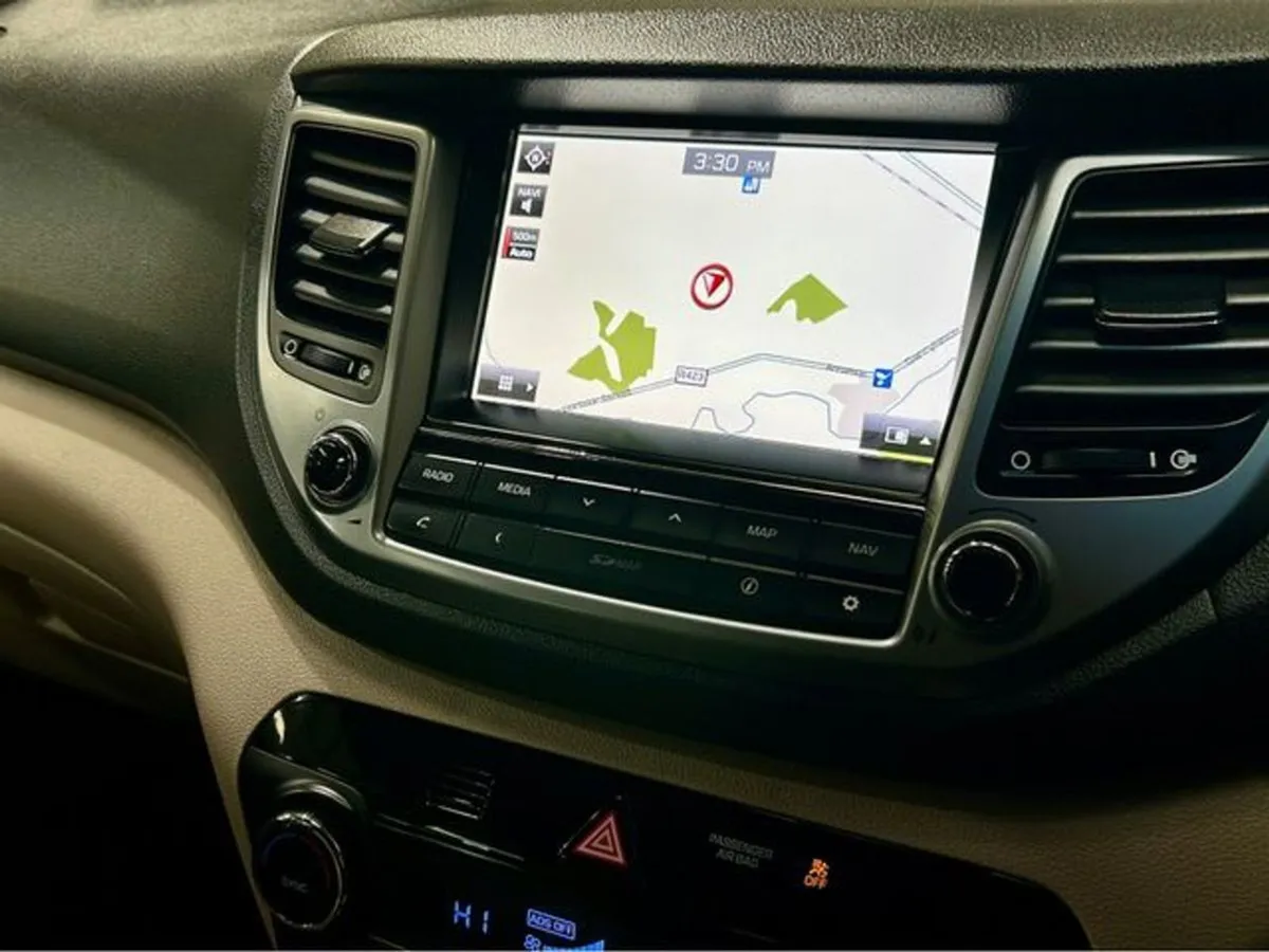 Hyundai Tucson 4WD Executive 5DR - Image 4
