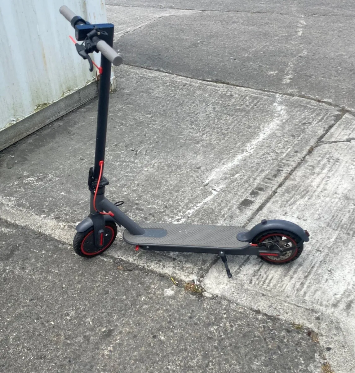 Electric Scooter - Image 3