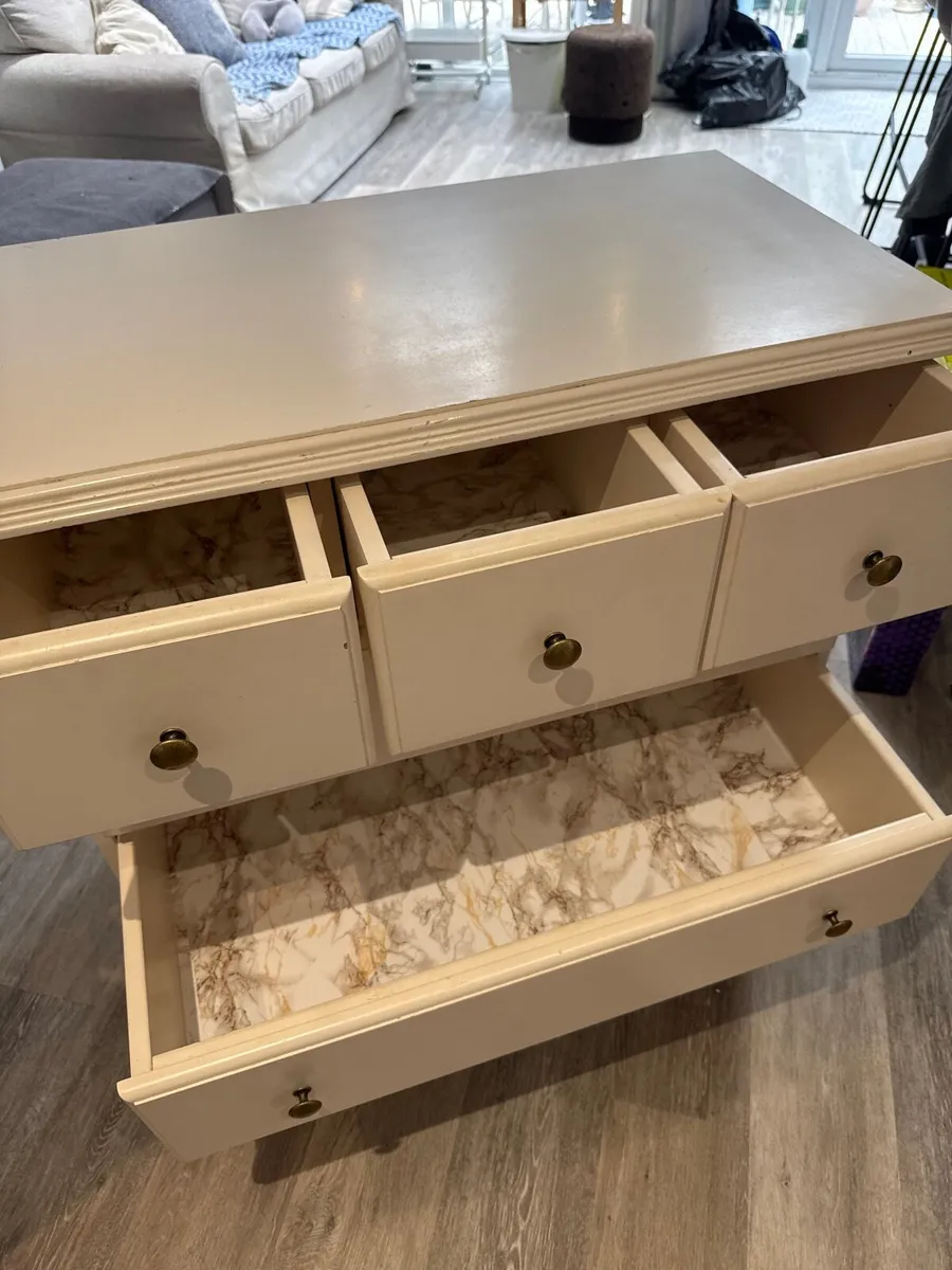 Chest of drawers - Image 2