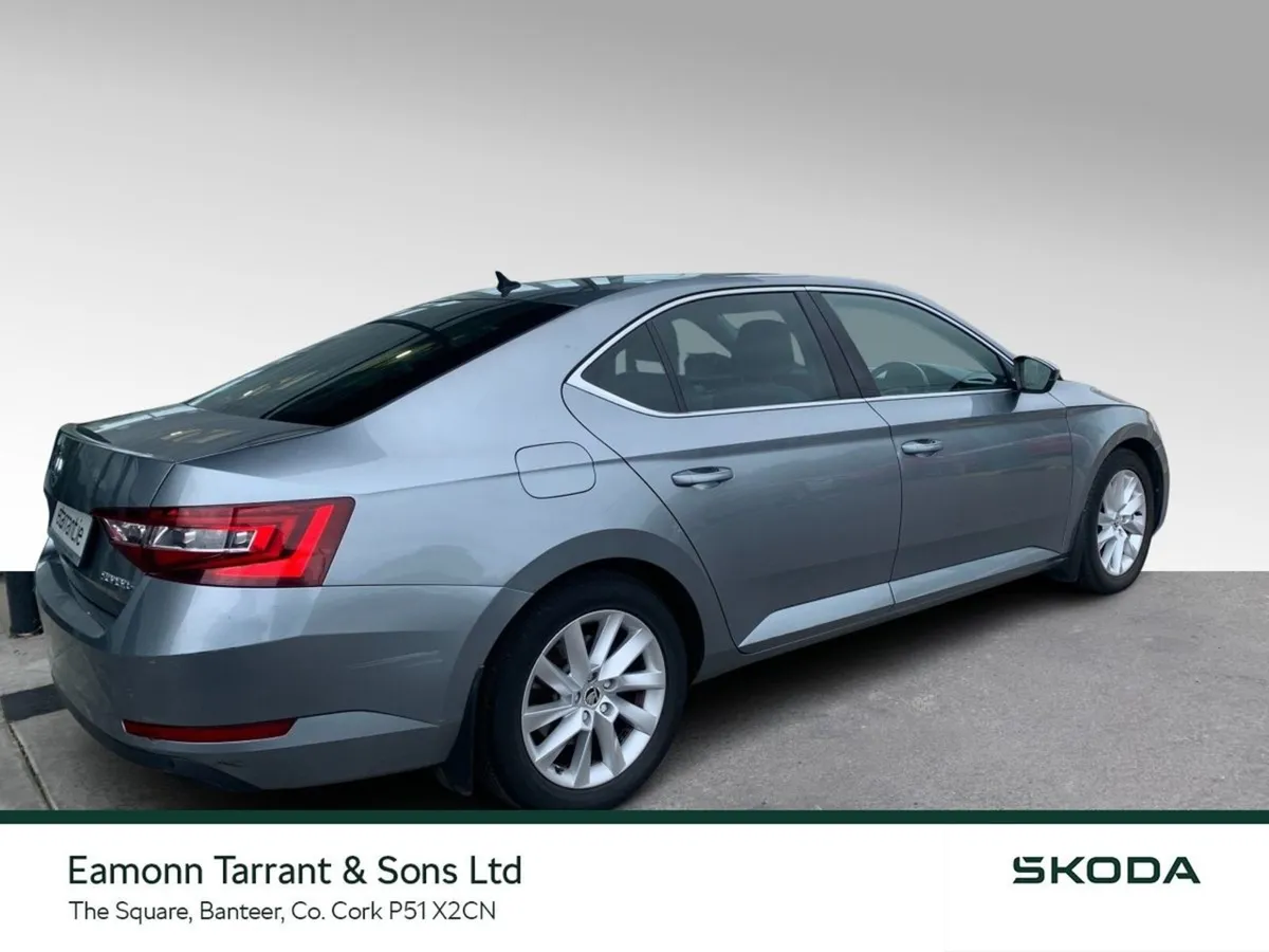 Skoda Superb 2.0 TDI 150bhp Style - Image 3
