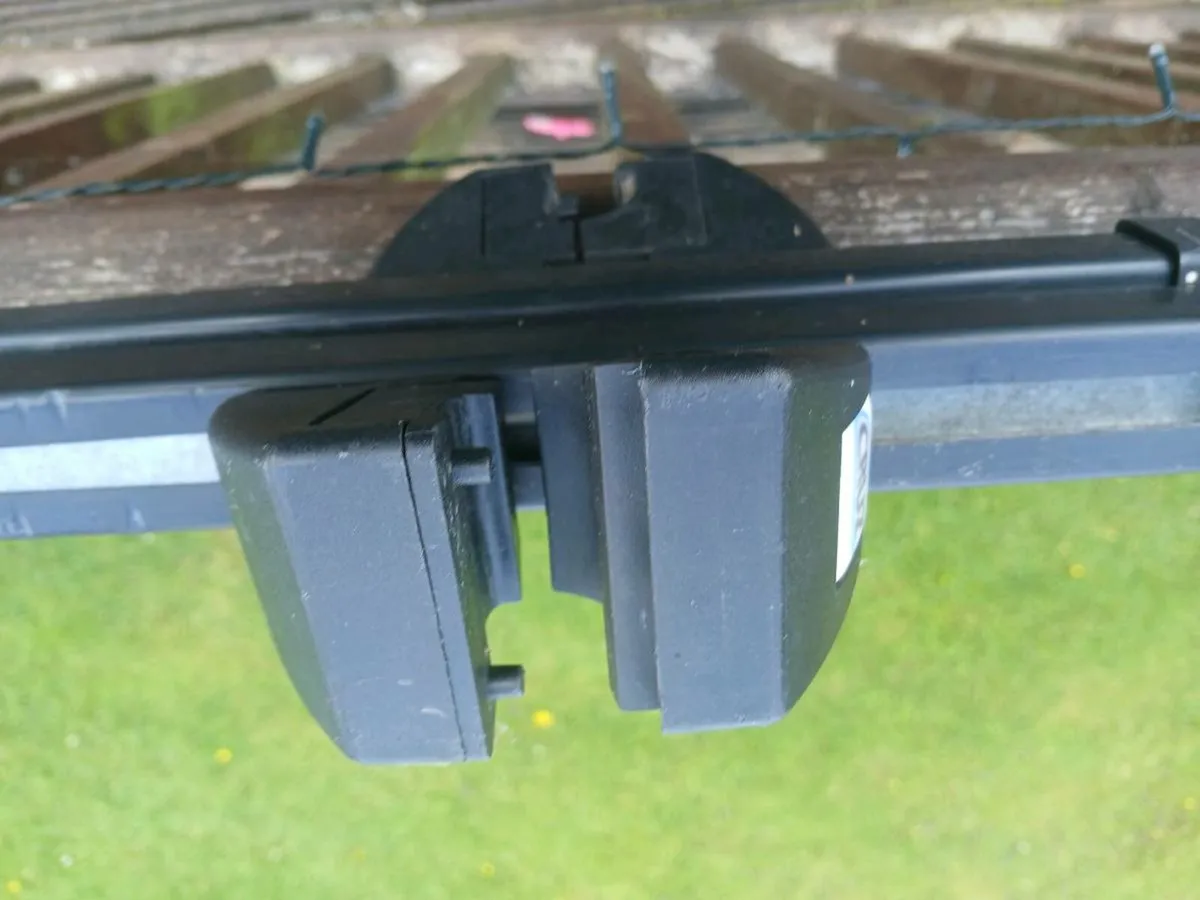 Roof rack - Image 2