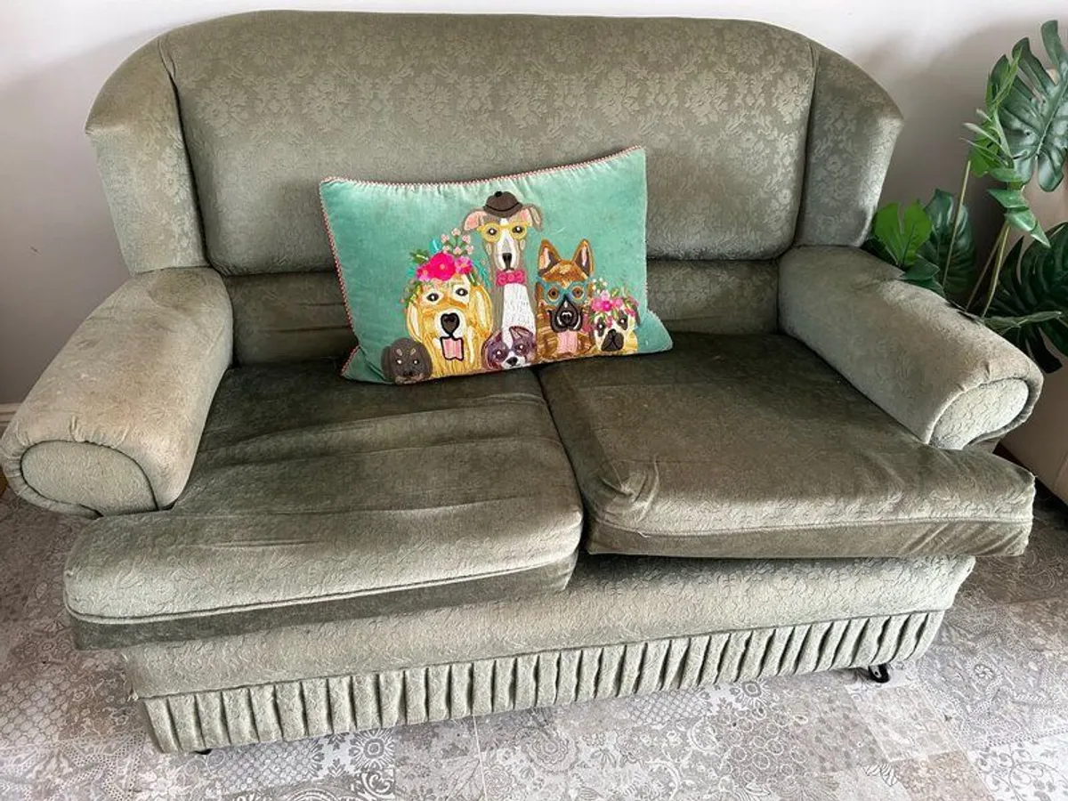 2 Sofas - Image 2