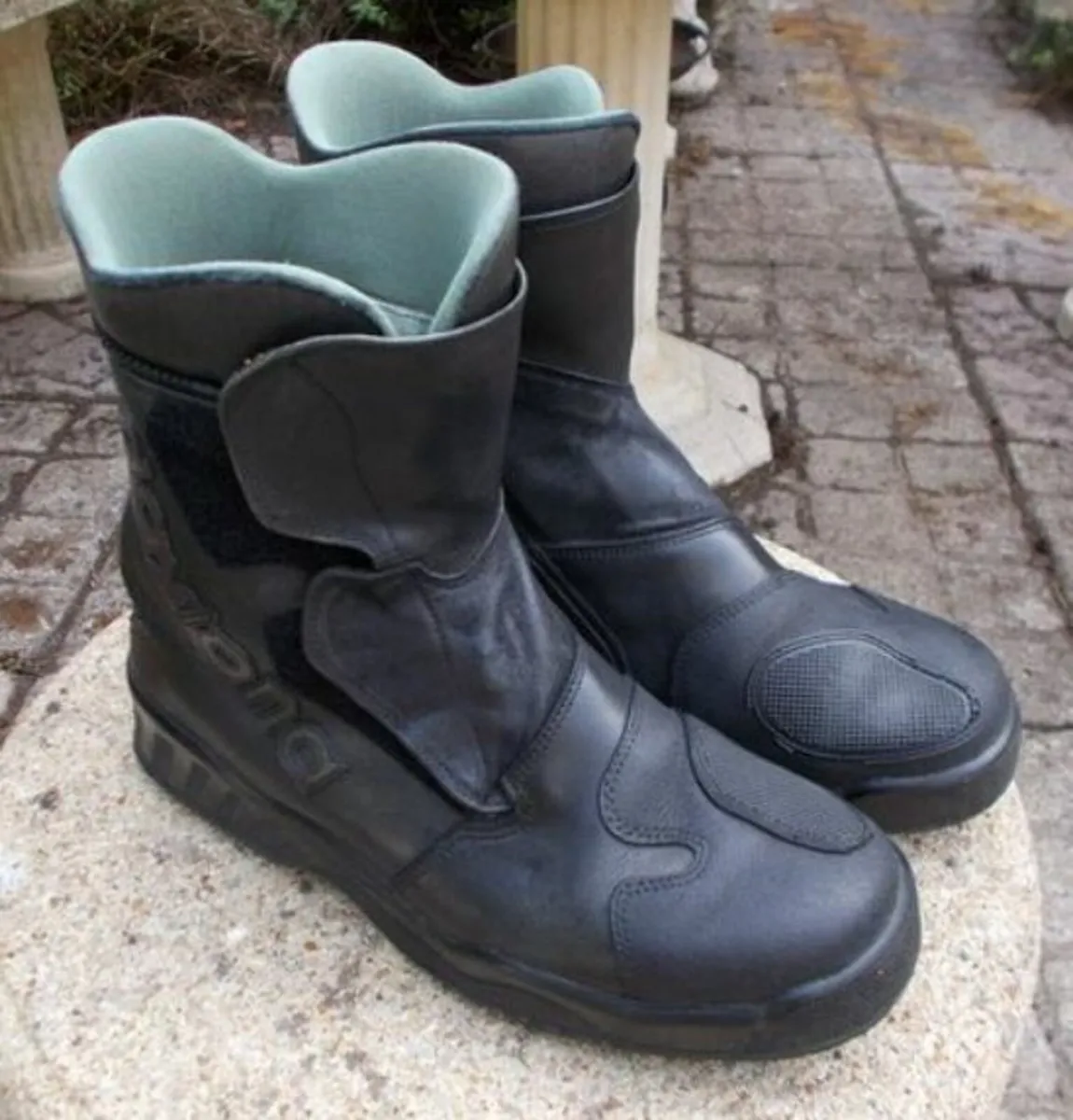 Daytona Goretex Boots + Bike Parts - Image 2