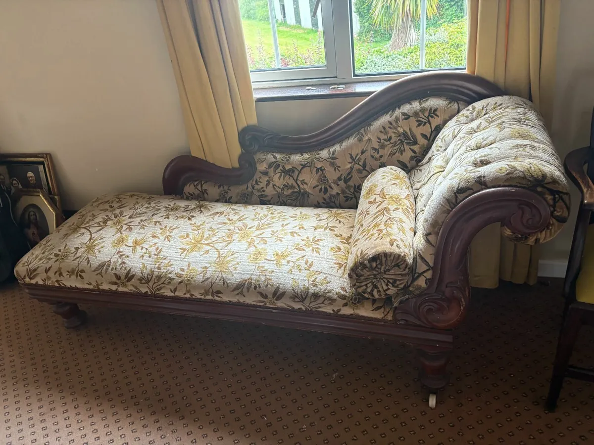 Chaise Longue - Image 1