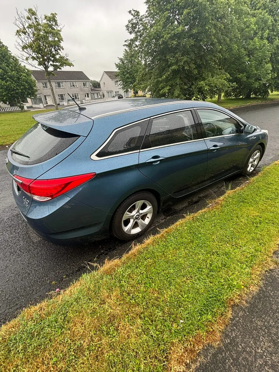 2014 Hyundai i40 Estate 1.7 CRDI Active Blu Drive - Image 4