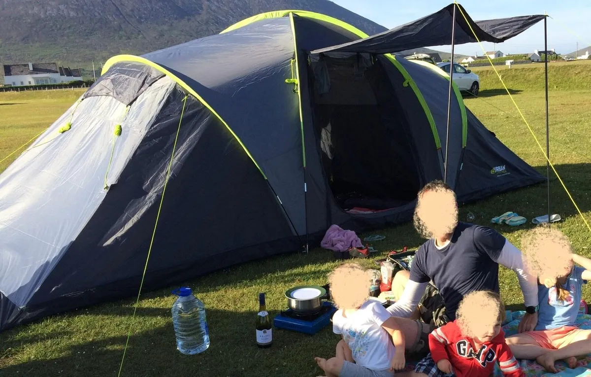 Urban Escape 6 person Tunnel Tent - Image 2