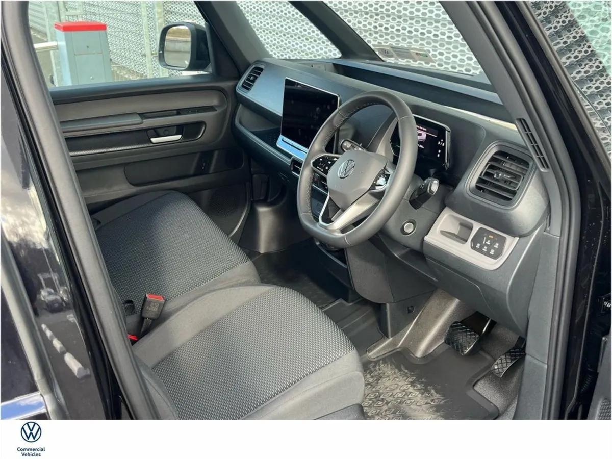 Volkswagen ID. Buzz Cargo Cargo Plus 86kwh 204HP - Image 2