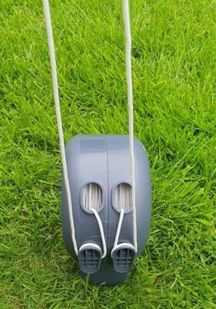 Two Retractable washing lines- indoor & outdoor - Image 2
