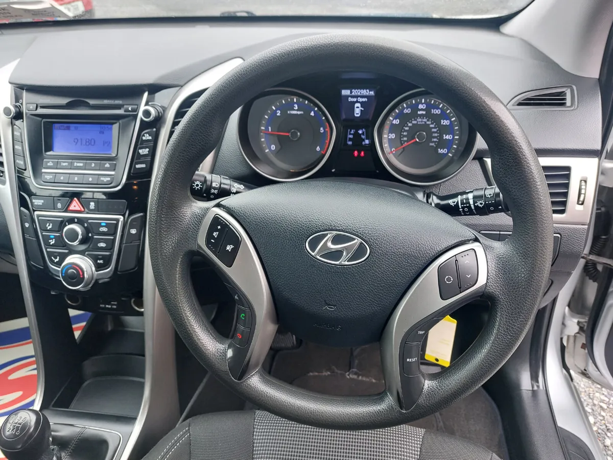 Hyundai i30 2012 - Image 2