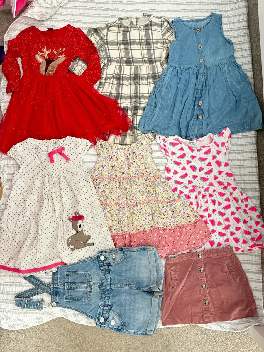 Girls bundle 4-5 yrs - Image 3