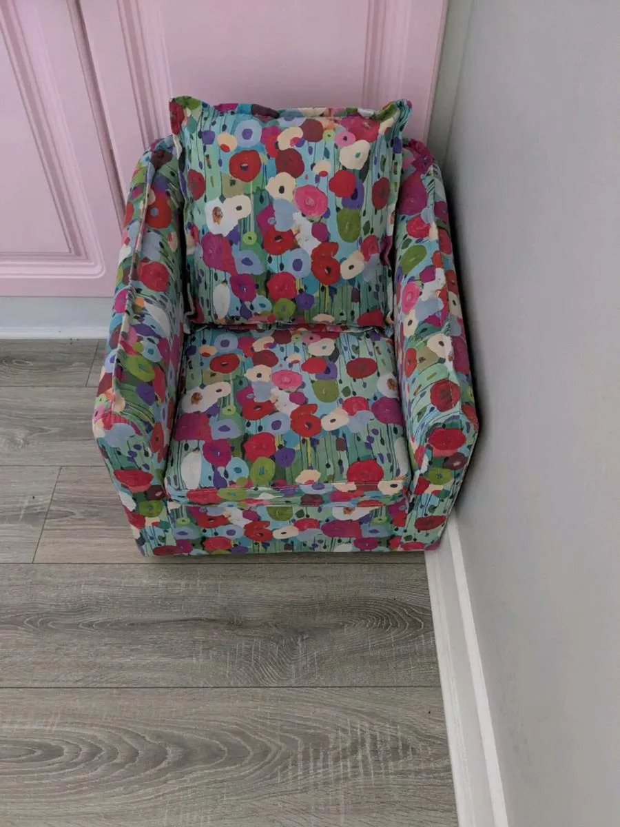 Kids chair