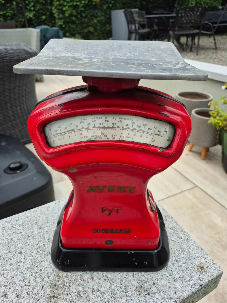 Vintage avery weighing scales - Image 1