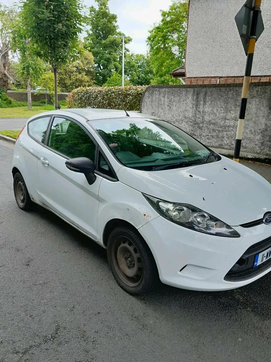 Ford fiesta 2011 - Image 1