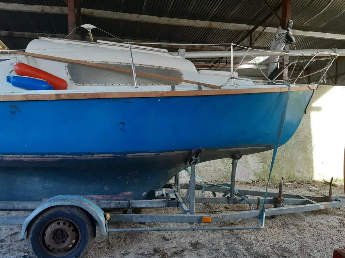 Sailing Boat - Image 2