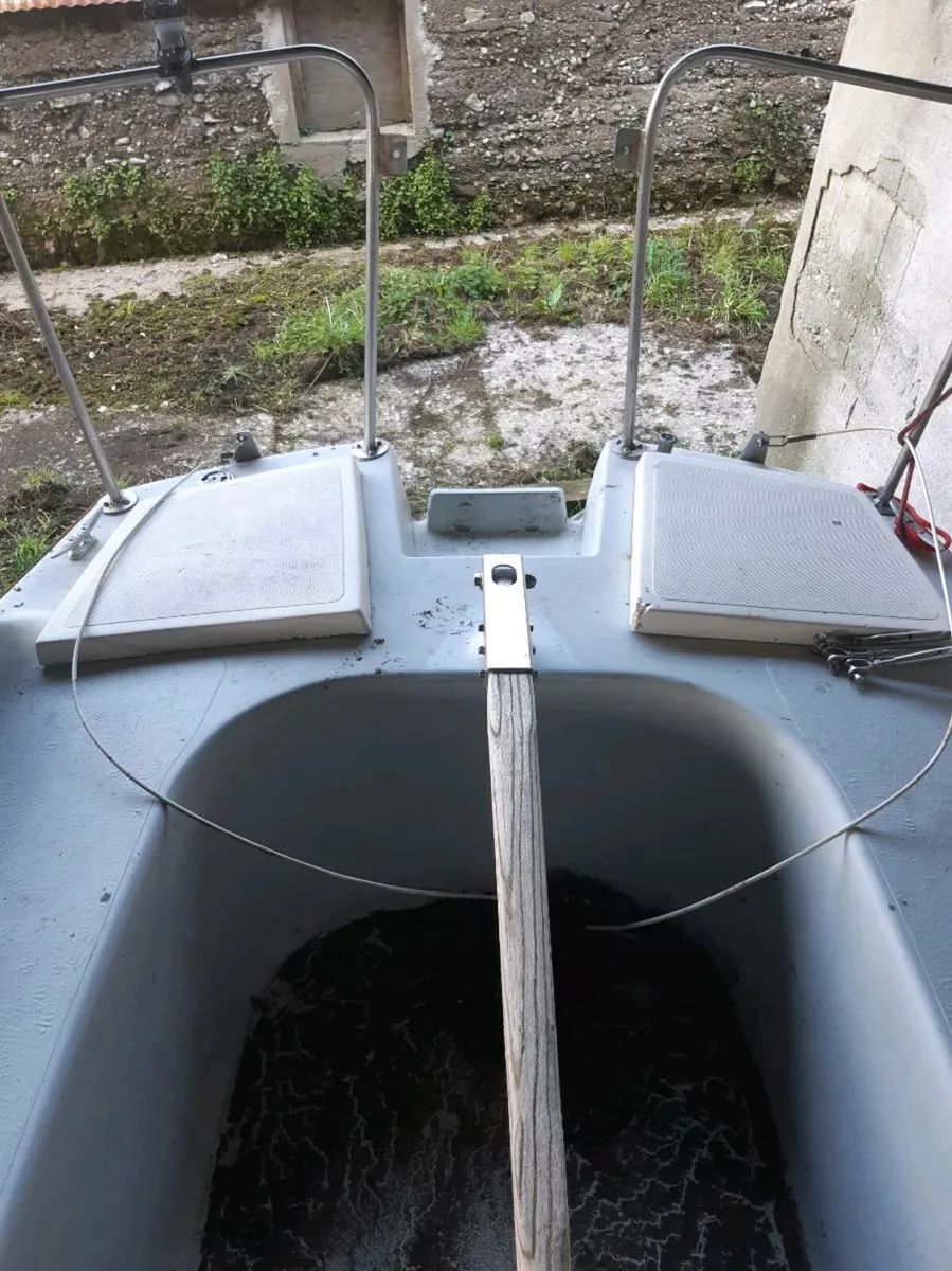 Sailing Boat - Image 4
