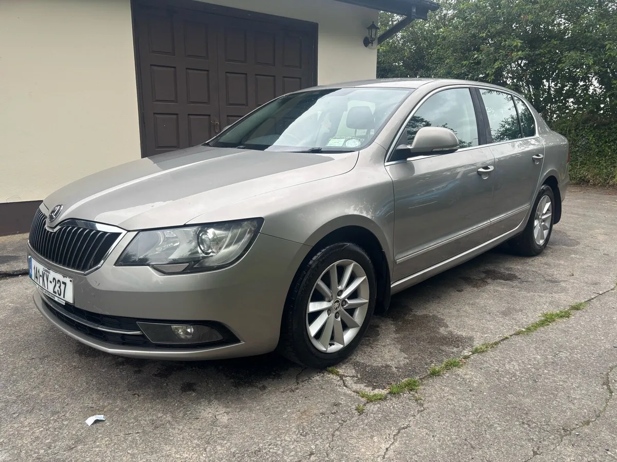 SKODA SUPERB ( NEW NCT 05/26) - Image 2