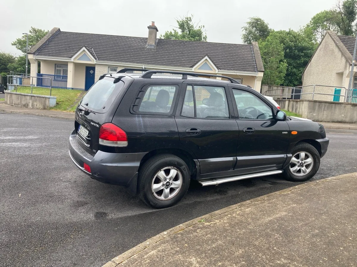 HYUNDAI SANTA FA - Image 1