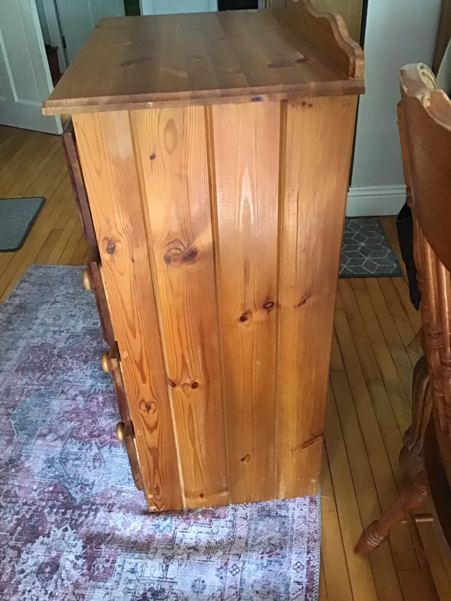 Pine chest of 4 draws - Image 2