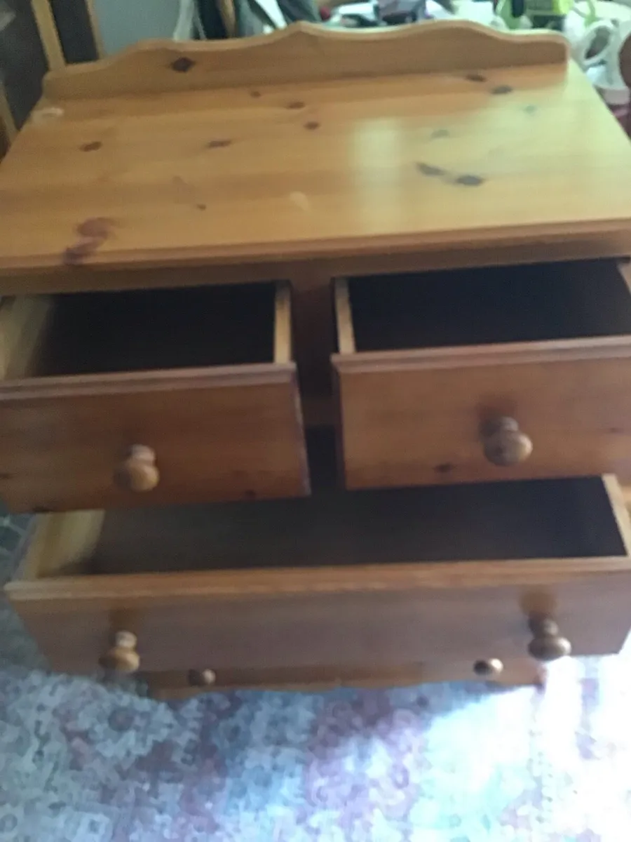 Pine chest of 4 draws - Image 4